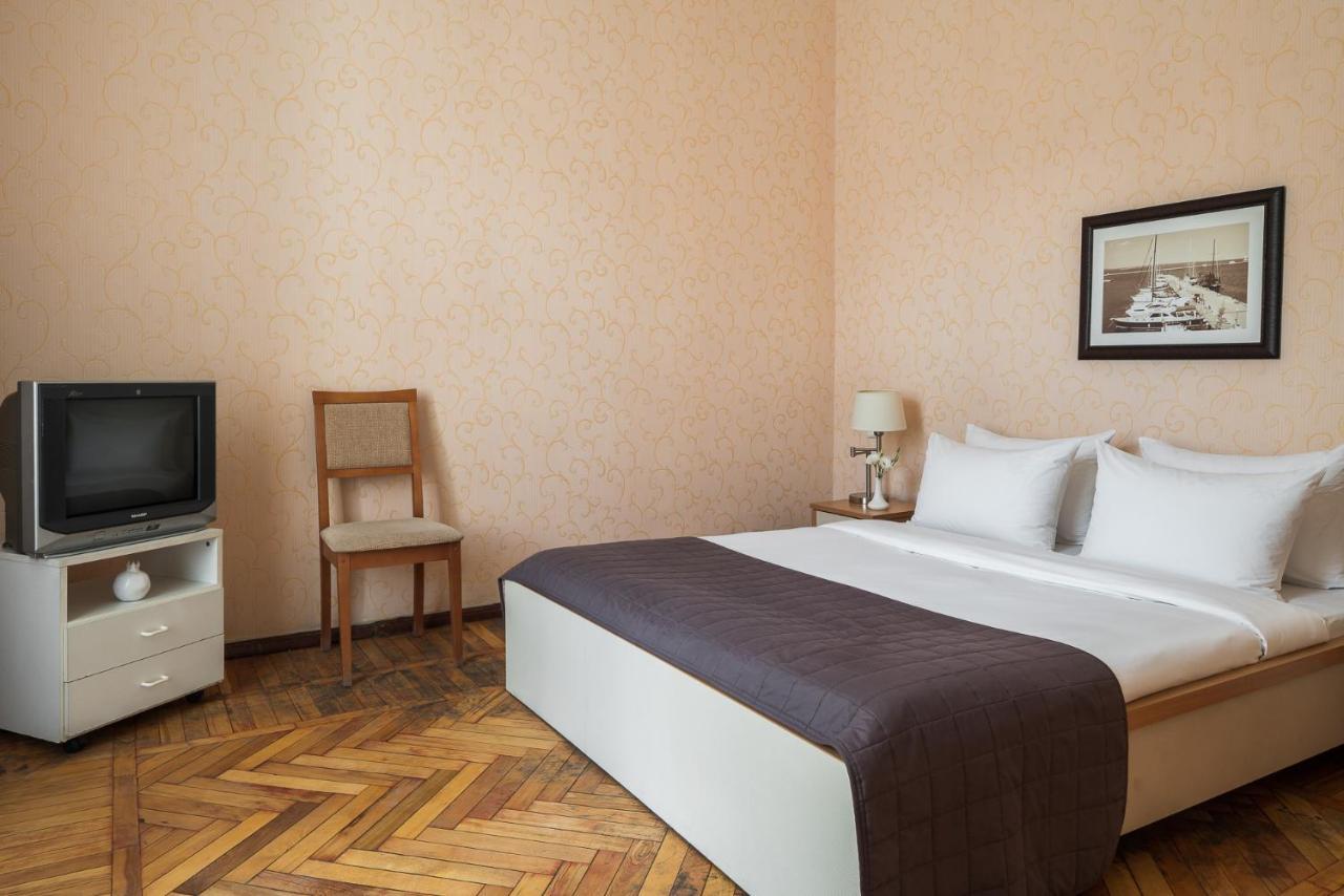 Tsentralnaya Hotel Odessa Exterior foto